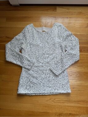 Jennifer Lopez Gold and White Textured Knit Long Sleeve Sweater